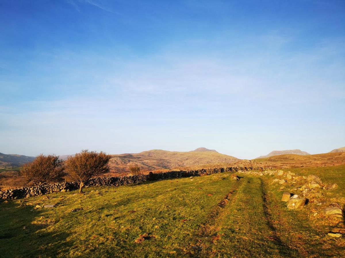 Ty Gwennol Near Gilfach Goch Apartment Llanbedr  Exterior foto