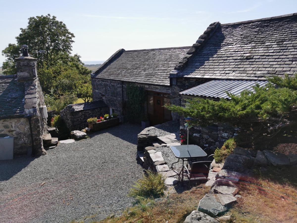 Ty Gwennol Near Gilfach Goch Apartment Llanbedr  Exterior foto